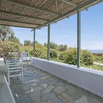 Niriides Apartment *