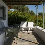 Niriides Apartment *