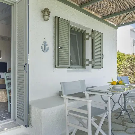 아파트 Niriides 기티오