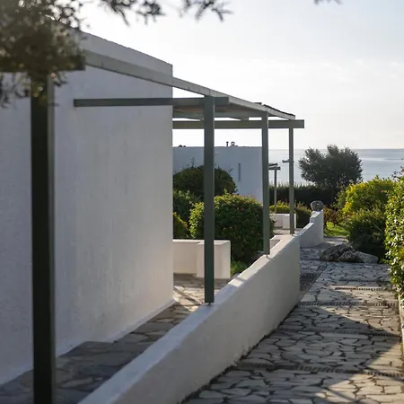 アパート Niriides Mani Beachfront Residences *
