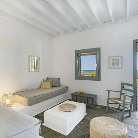 Niriides Mani Beachfront Residences *