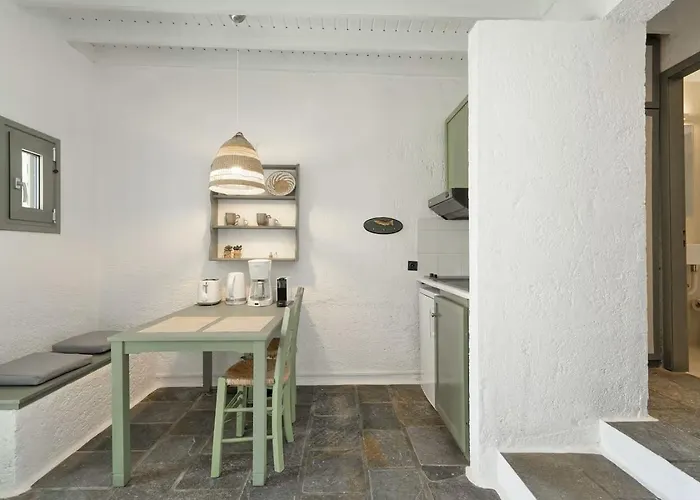 Niriides Apartment *