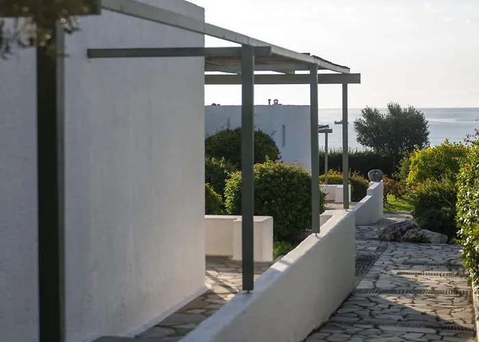 Apartment Niriides *