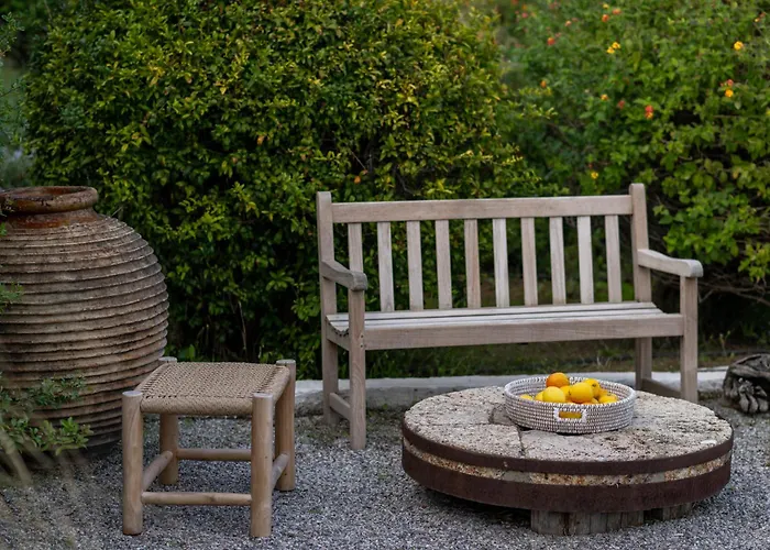 Apartment Niriides *